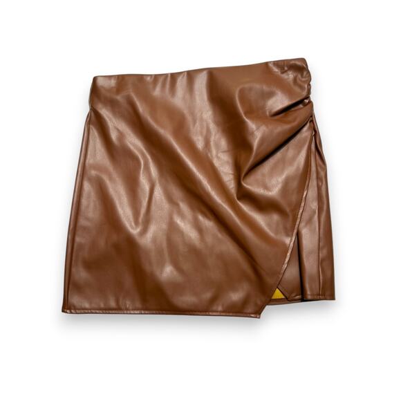 NWT Fashion on Earth Faux Sleek Brown Leather Wrap Skirt Size Small - Picture 2 of 11